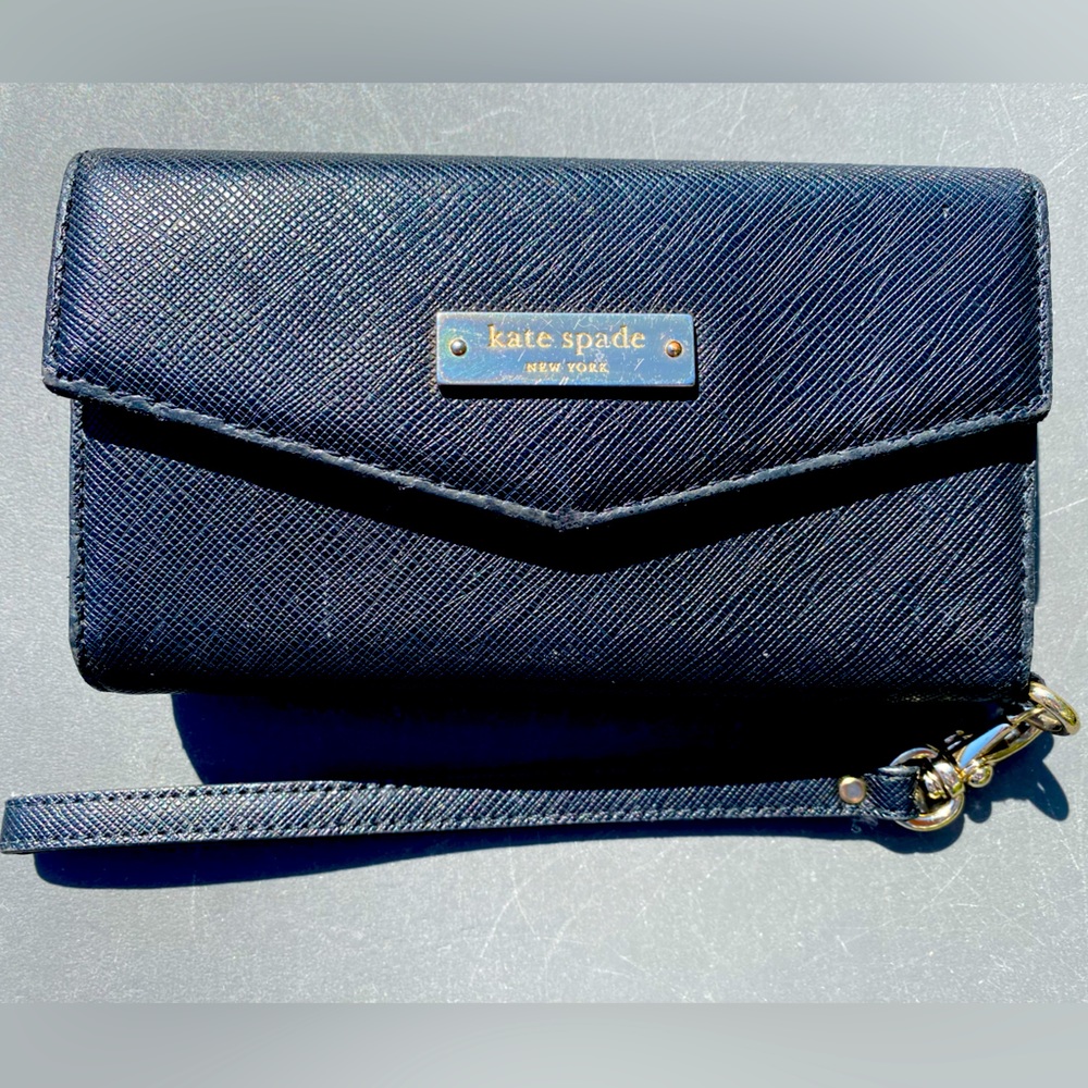 KATE SPADE WRISTLET WALLET